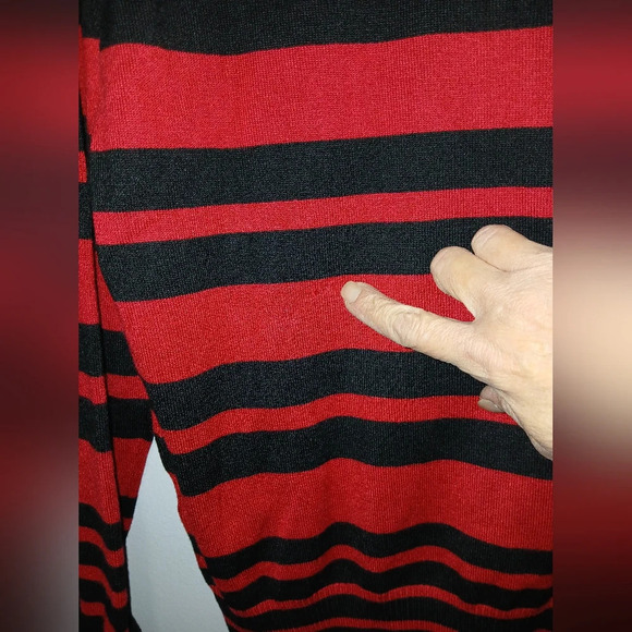 Joseph A red black turtleneck striped shirt Womens Small P NWT office wear - Picture 5 of 10